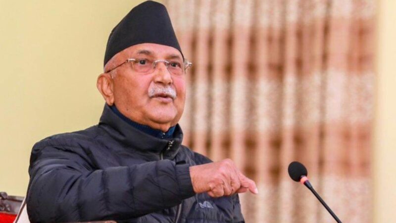 बड़ी ख़बर: नेपाल के पीएम ओली ने दिया इस्तीफा, प्रदर्शनकारियों का संसद पर धावा, नेताओं के घर फूंके; काठमांडू में आगजनी