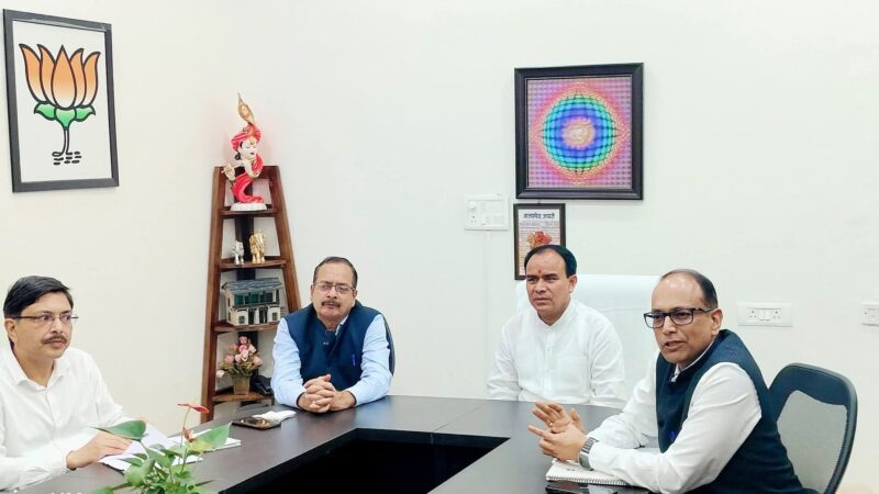 राज-काज: शिक्षकों के स्थानांतरण व वरिष्ठता को लेकर करेंगे स्पेशल अपील -डाॅ. धन सिंह रावत
