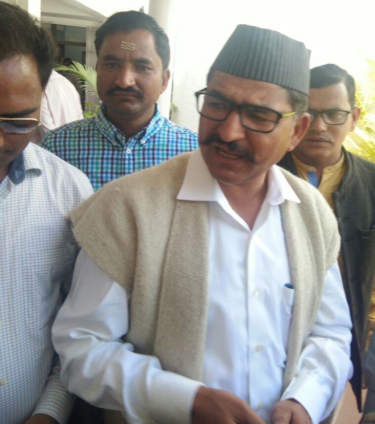 जायज़ा: पूर्व विधायक मनोज रावत ने आपदा प्रभावित क्षेत्रों का दौरा कर जाना प्रभावितों  का हाल-चाल