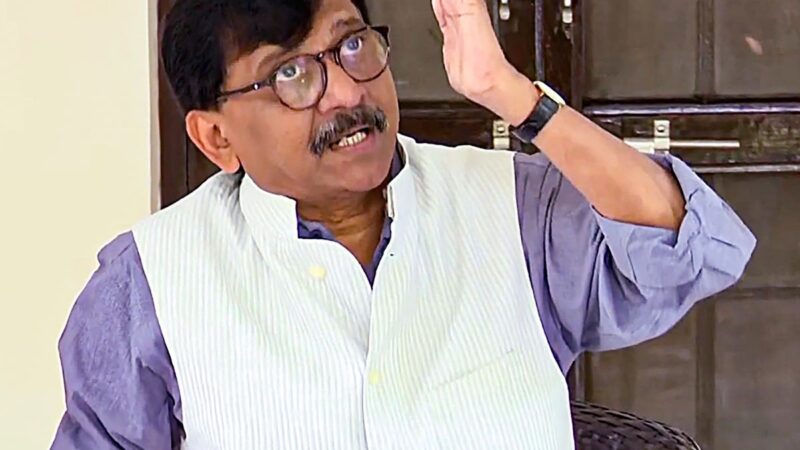 विरोध: पाकिस्तान को फायदा पहुंचाने के लिए खेला गया मैच, शिवसेना नेता संजय राउत का आरोप