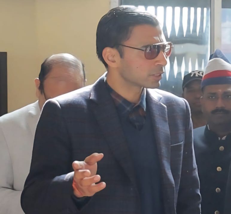 सख़्त रुख: नदी-नालों के किनारे बने रिसॉर्ट की अब खैर नहीं, लटकी कार्रवाई की तलवार