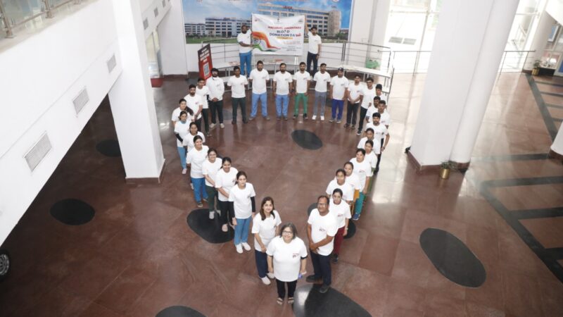 एम्स: राष्ट्रीय स्वैच्छिक रक्तदान पखवाड़े के तहत आयोजित 8 शिविरों में 431 लोगों ने किया महादान