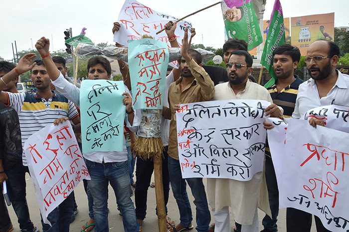 जाति का जहर: मंदिर से सुप्रीम कोर्ट तक, दलितों पर अत्याचार का काला साया