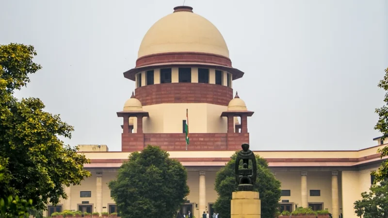 सुप्रीम कोर्ट: सोनम वांगचुक को क्यों न रिहा किया जाए? केंद्र से सीधा सवाल, गिरफ्तारी पर नोटिस जारी