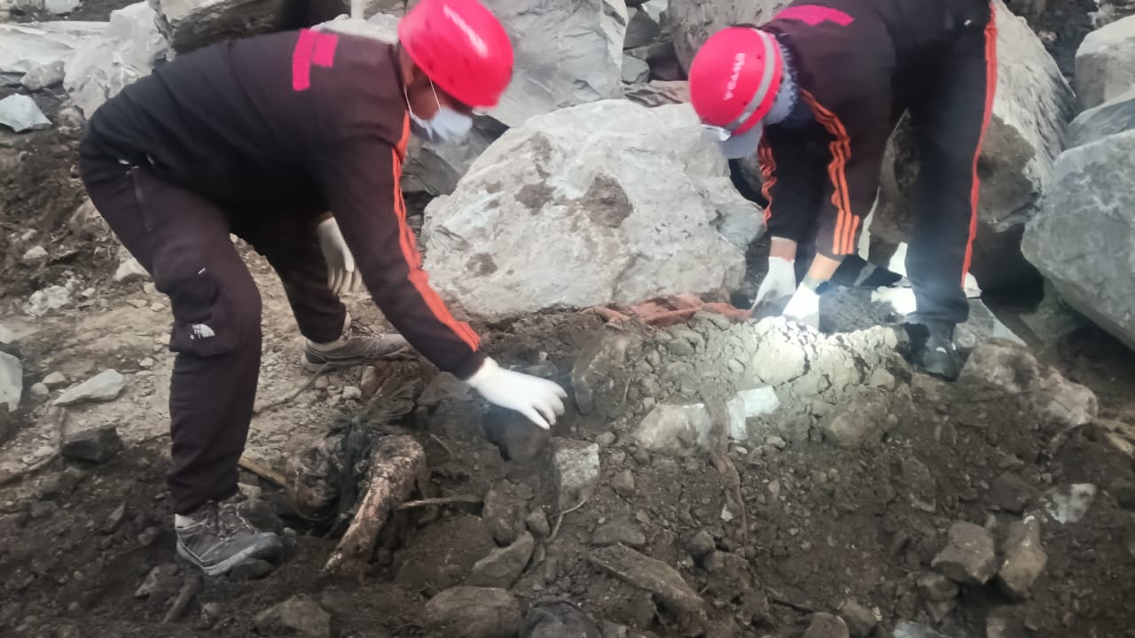 छेनागाड़ आपदा: दो माह बीत जाने के बाद मिले शव,24 वर्षीय कुलदीप सिंह के रूप में हुई एक शव की शिनाख्त
