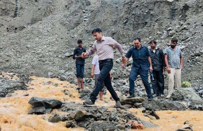 सहूलियत: आपदाग्रस्त क्षेत्र बटोली को सड़क मार्ग से किया कनेक्ट, गांव में पहुंचने लगे वाहन