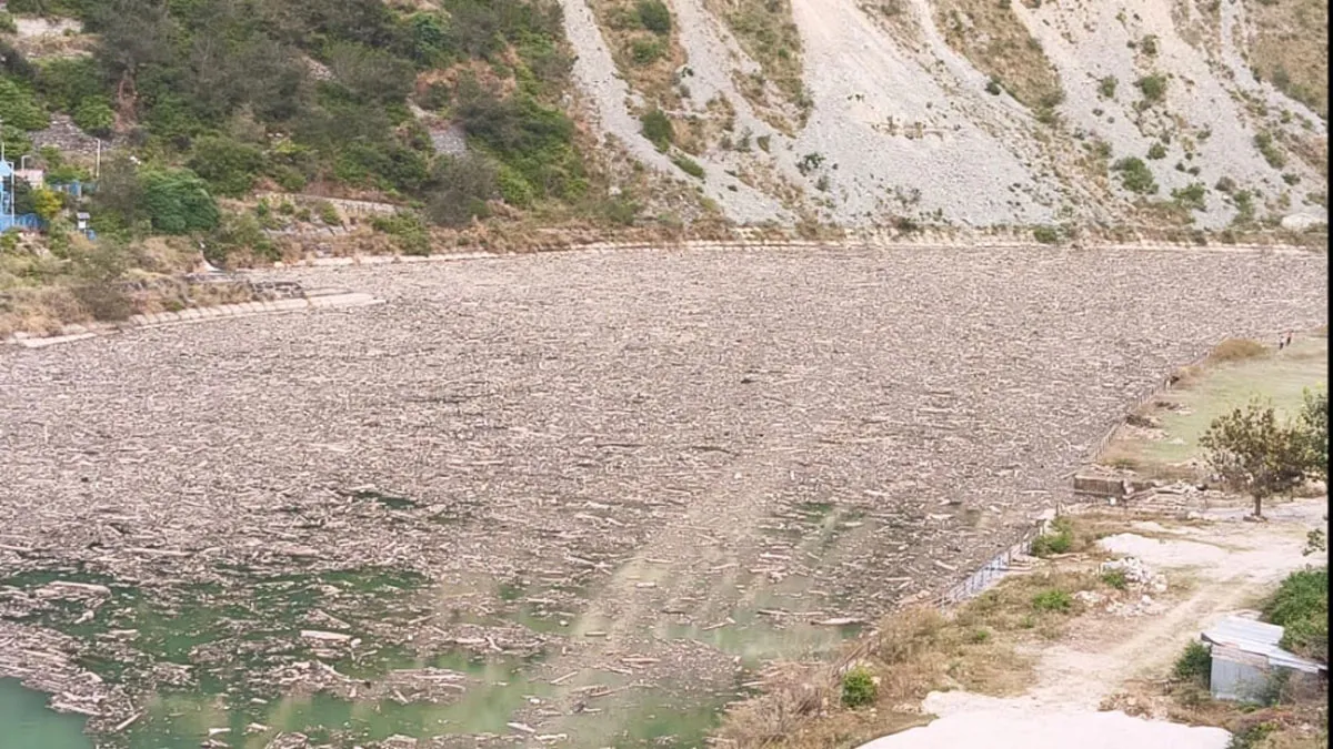 टिहरी झील का बढ़ता जलस्तर बना कई क्षेत्रों के लिए खतरा