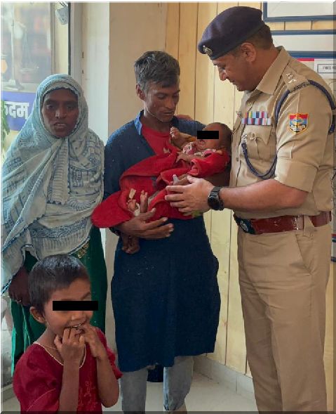 कामयाबी: पुलिस ने किया बच्चा चोर गिरोह का भंडाफोड़, पति-पत्नी सहित छह लोग गिरफ्तार कामयाबी: पुलिस ने किया बच्चा चोर गिरोह का भंडाफोड़, पति-पत्नी सहित छह लोग गिरफ्तार