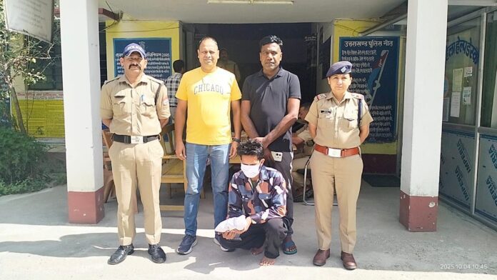 कामयाबी: भारी मात्रा में चरस सहित  पुलिस के हत्थे चढ़ा नशा तस्कर