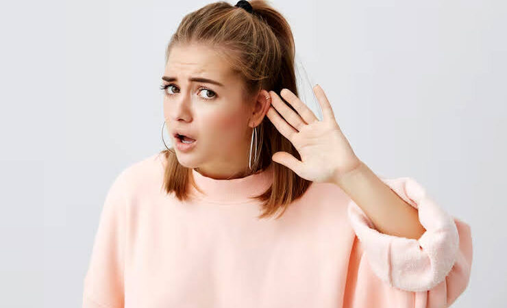 हैल्थ टिप्स: सुनने की क्षमता को नुकसान पहुंचा सकती हैं ये आदतें, इनसे बचें