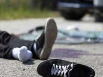 दर्दनाक: सड़क हादसे में बाइक सवार हलवाई की मौके पर ही मौत, साथी गंभीर रूप से घायल