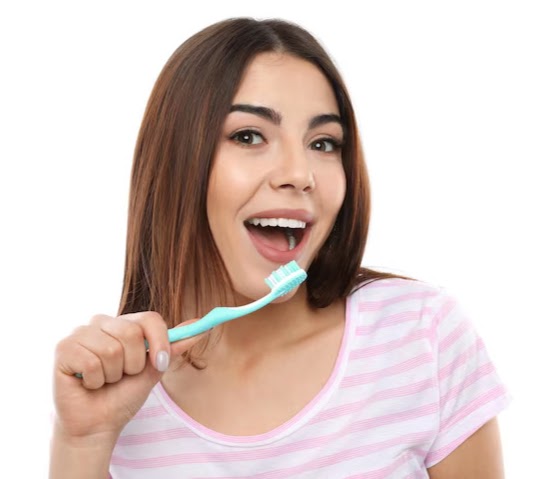 हैल्थ टिप्स: रात को टूथब्रश करे बिना सो जाते हैं? जानिए, क्या हैं इसके नुकसान…