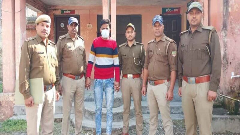शिकंजा: कीमती लकड़ी की तस्करी में मुख्य आरोपी गिरफ्तार, दूसरे की तलाश में जुटी है पुलिस 