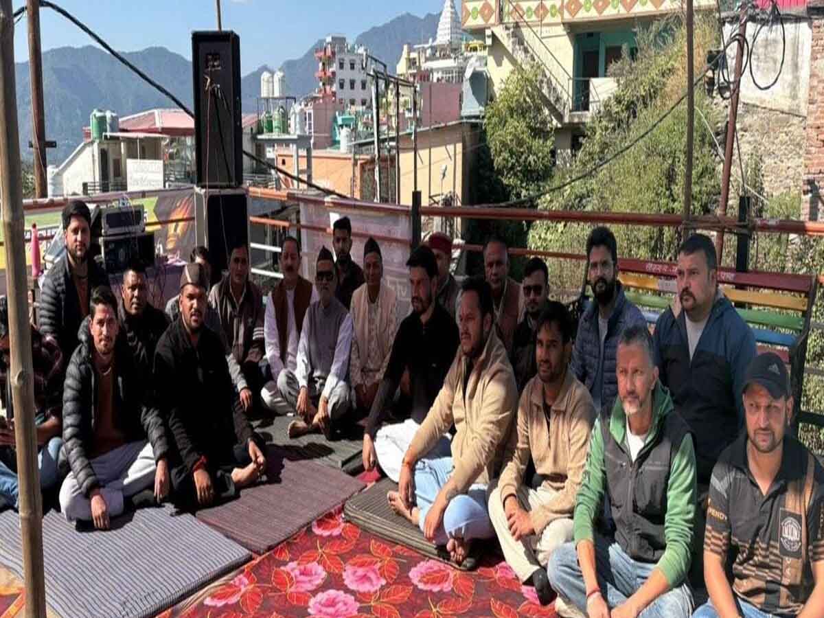 आवाज़: चंबा में बेहतर स्वास्थ्य सुविधा को धरना जारी; मसाला जुलूस भी निकाला जाएगा