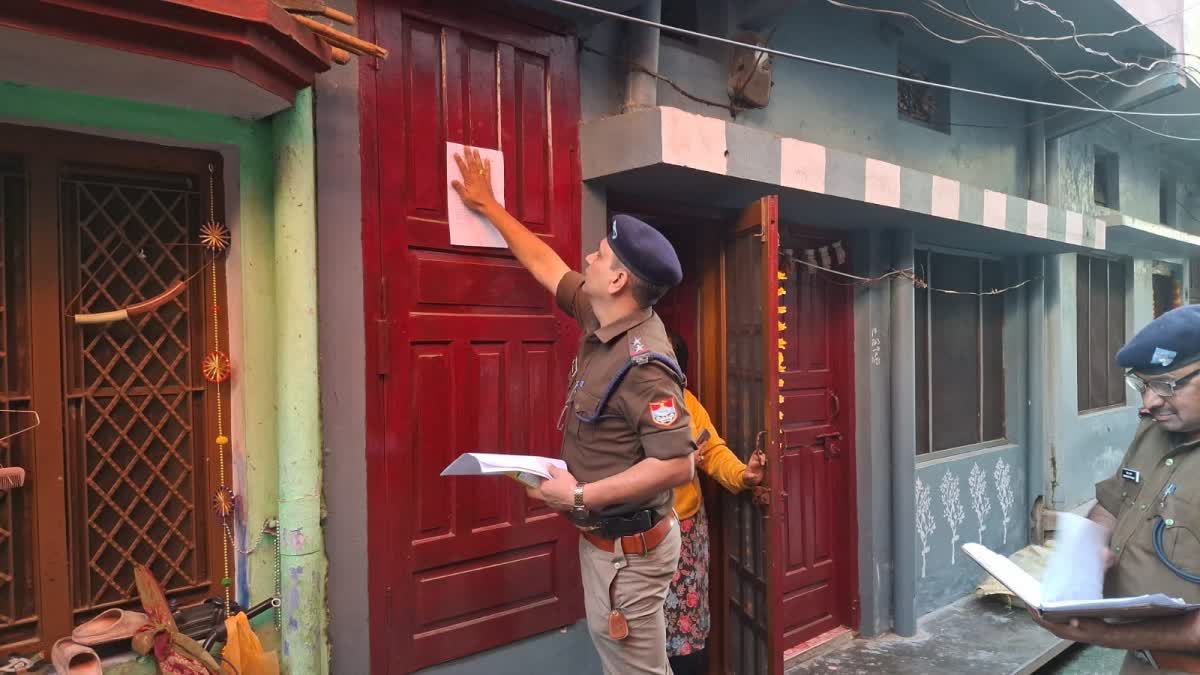 बड़ी ख़बर: भाजपा के पूर्व मंडल अध्यक्ष समेत 3 लोगों को सरेंडर करने के आदेश; घरों पर चस्पा किए नोटिस