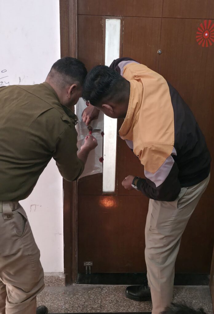 एक्शन: बड़े बकायदारों पर कार्रवाई, तीन सम्पति कुर्क