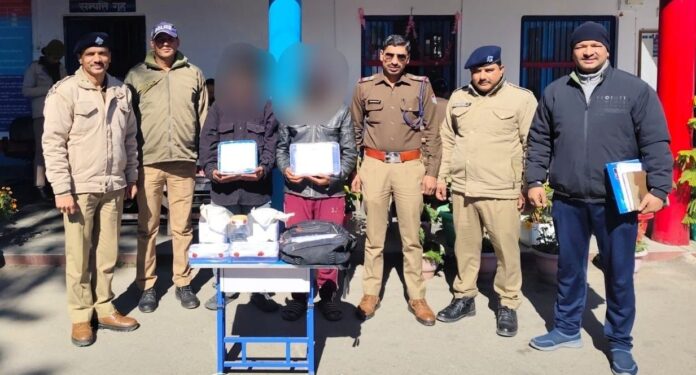 शिकंजा: दो शातिर चोर माल सहित गिरफ्तार,चोरी करने के बाद भागने की फिराक में थे आरोपी