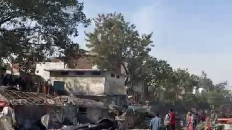 एक्शन: चंद्रभागा क्षेत्र में अतिक्रमण के विरुद्ध  कार्रवाई, 20 से अधिक अवैध अध्यासन ध्वस्त  