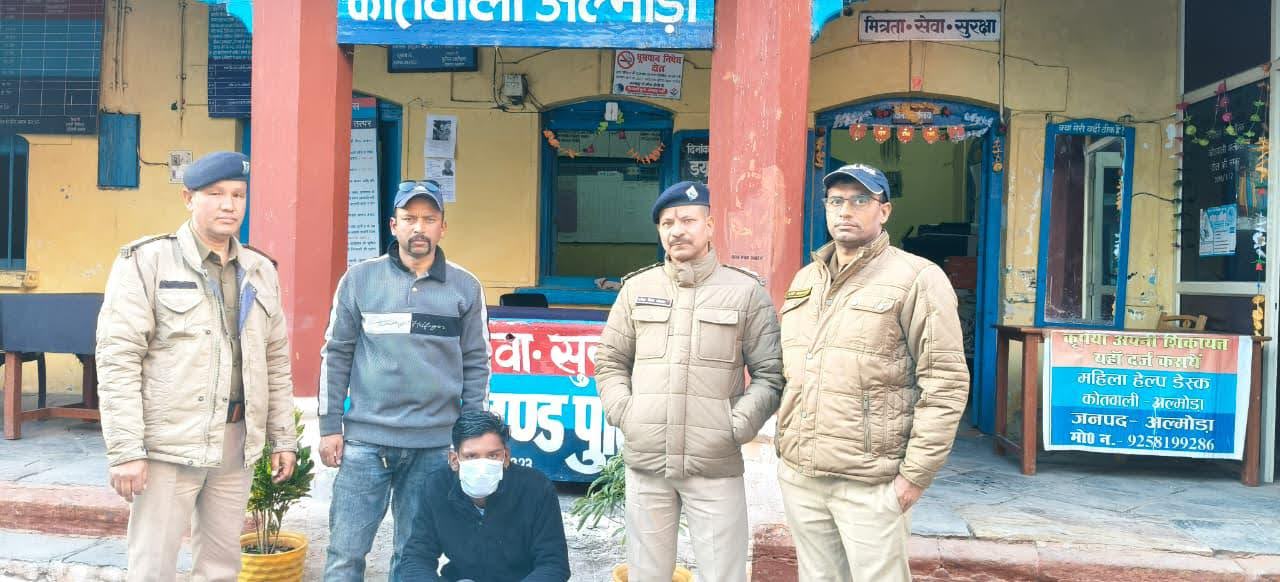 कामयाबी:  चोरी की वारदात का पांच घंटे में खुलासा, चुराये गये सामान समेत आरोपी गिरफ्तार