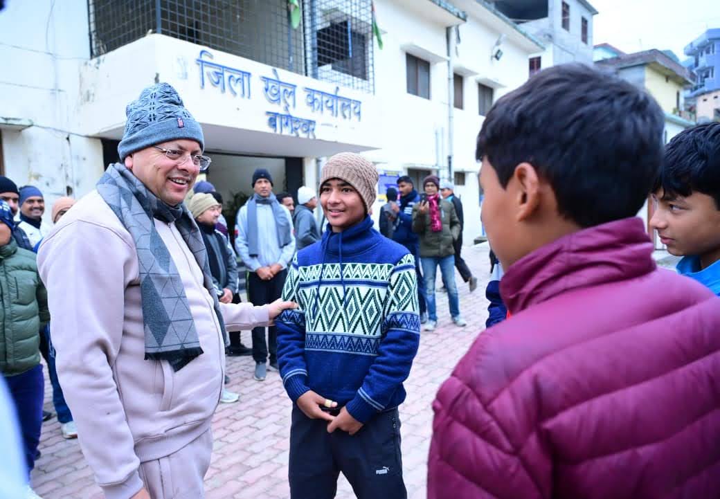राज-काज: सीएम धामी ने किया विकास परियोजनाओं का निरीक्षण, खिलाड़ियों का बढ़ाया हौसला