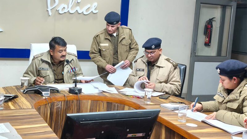 एसएसपी देहरादून ने जनपद के समस्त राजपत्रित अधिकारियों के साथ की गोष्ठी