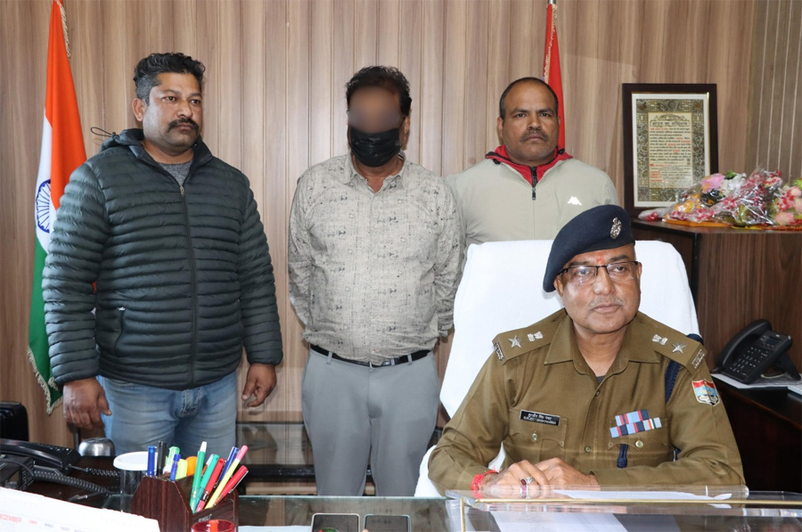 शिकंजा: 25 साल बाद भी नहीं बच सके ठग, पुलिस के हत्थे चढ़े फरार आरोपी