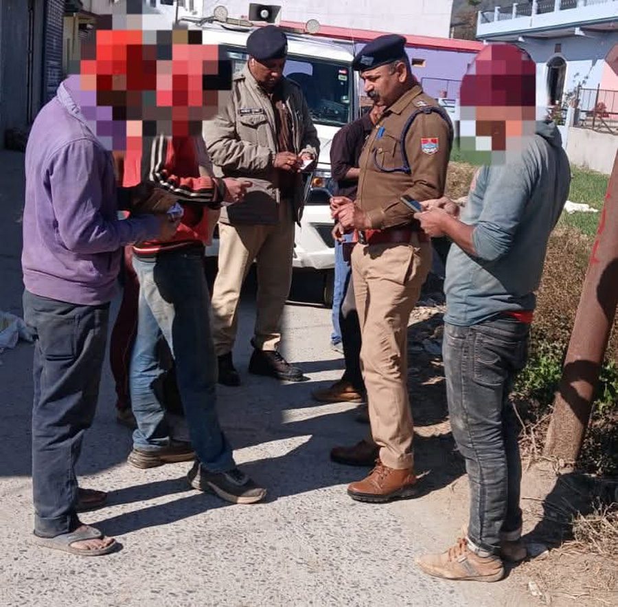 जनपद भर में चलाए जा रहे सत्यापन, चेकिंग अभियान