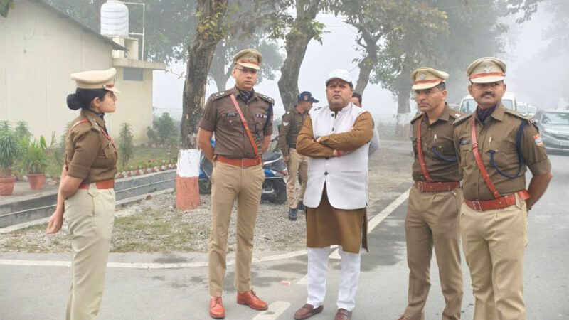 रुद्रपुर पुलिस लाइन का किया निरीक्षण