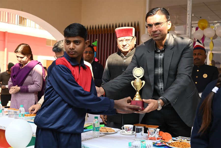 घनघोर अंधकार से शिक्षा के उजाले की ओर