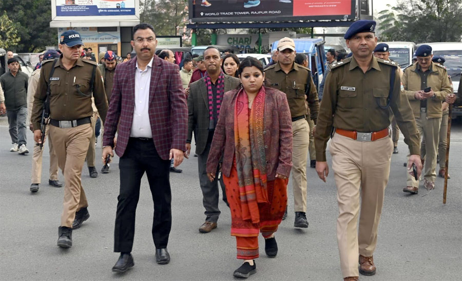 अतिक्रमण के खिलाफ जारी रहेगा अभियान : डीएम