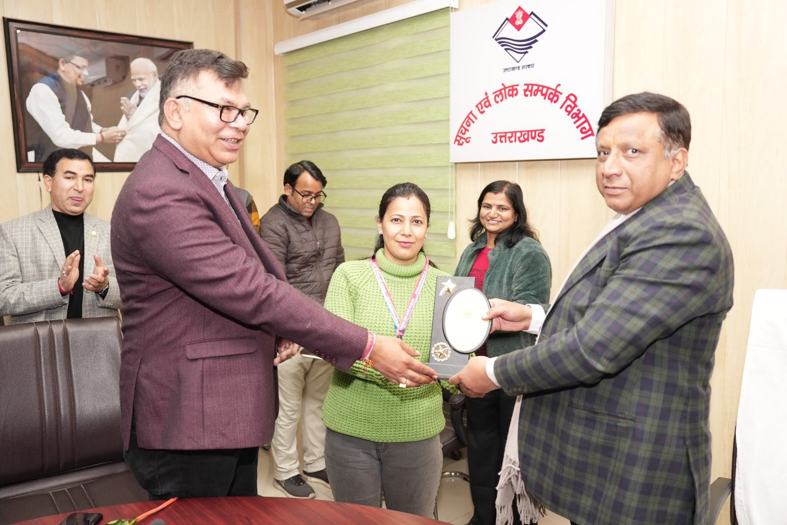 आयोजन: सूचना कर्मचारी संघ द्वारा आयोजित इंडोर खेल प्रतियोगिता के विजेताओं को D G सूचना ने बांटे पुरस्कार