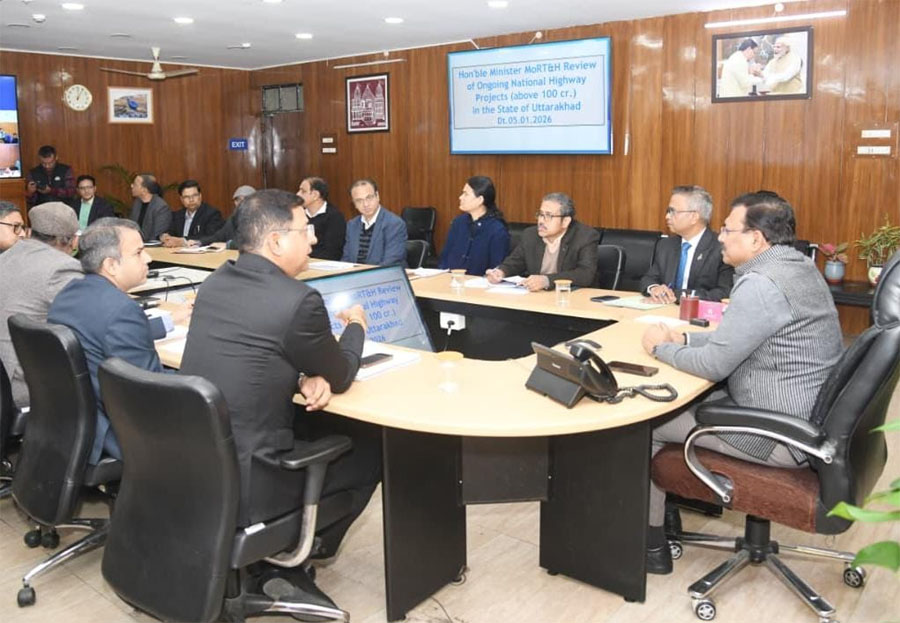 मुख्य सचिव ने की गतिमान परियोजनाओं की समीक्षा