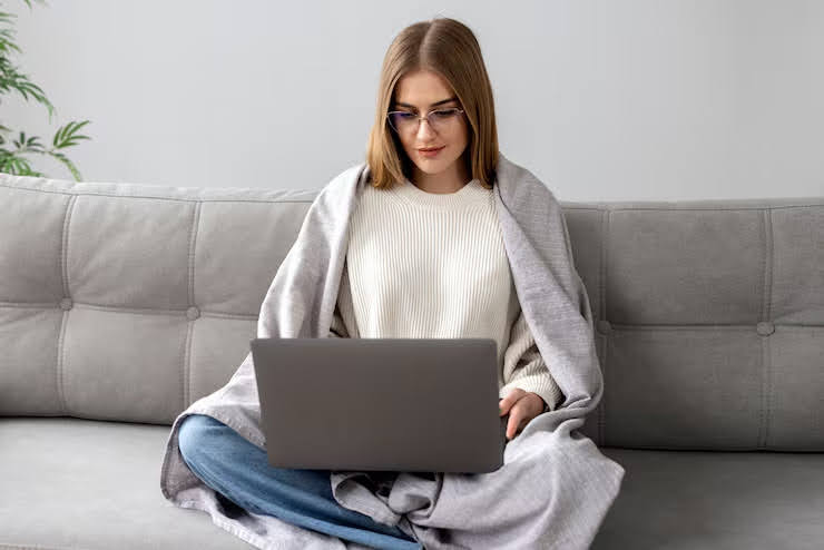 वर्क टिप्स: घर से ऑफिस का काम करते समय उत्पादकता बढ़ाने के लिए अपनाएं ये 5 आसान तरीके…