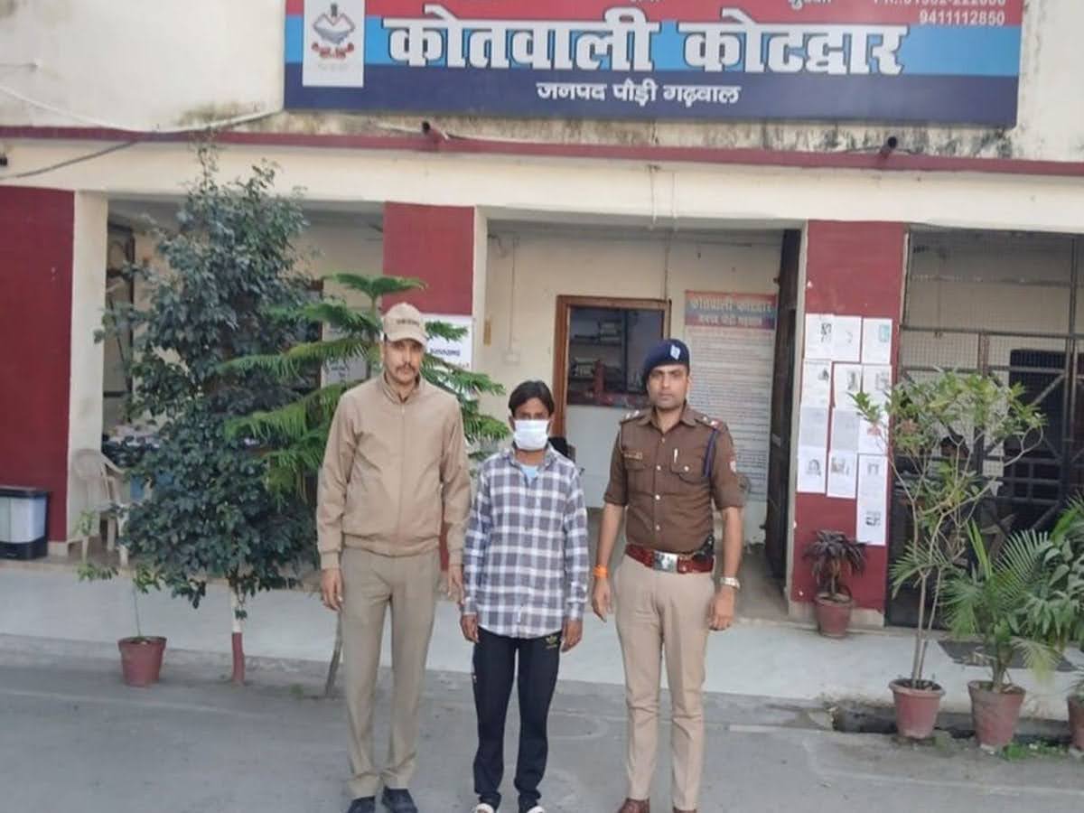 शिकंजा : शेयर ट्रेडिंग के नाम पर महिला से ठग लिए 9.57 लाख रुपए, आरोपी यूपी से गिरफ्तार  