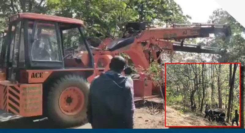 मौत को मात: 200 फीट गहरी खाई में 24 घंटे फंसा रहा ड्राइवर, जीपीएस की मदद से ऐसे बची जान