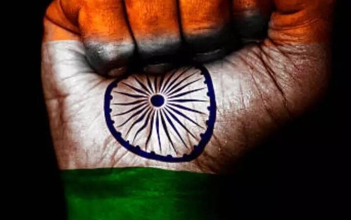 गणतंत्र दिवस: सत्ता की लालसा के साये में गौण होते गण और शक्तिशाली होते तंत्र का पर्व