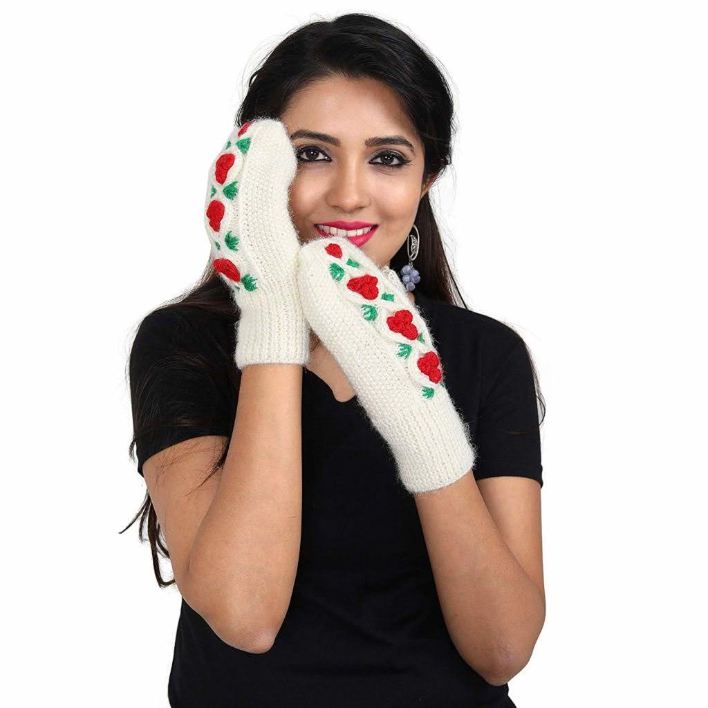 काम की बात: सर्दियों में ठंड से बचने के लिए घर पर ऐसे बनाएं ऊनी दस्ताने