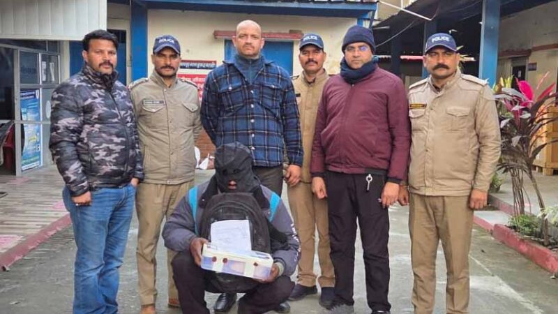 कामयाबी: तीन करोड़ रुपए से अधिक की हेरोइन के साथ STF के हत्थे चढ़ा नशा तस्कर,कब्जे से एक किलो 33 ग्राम हेरोइन की बरामद