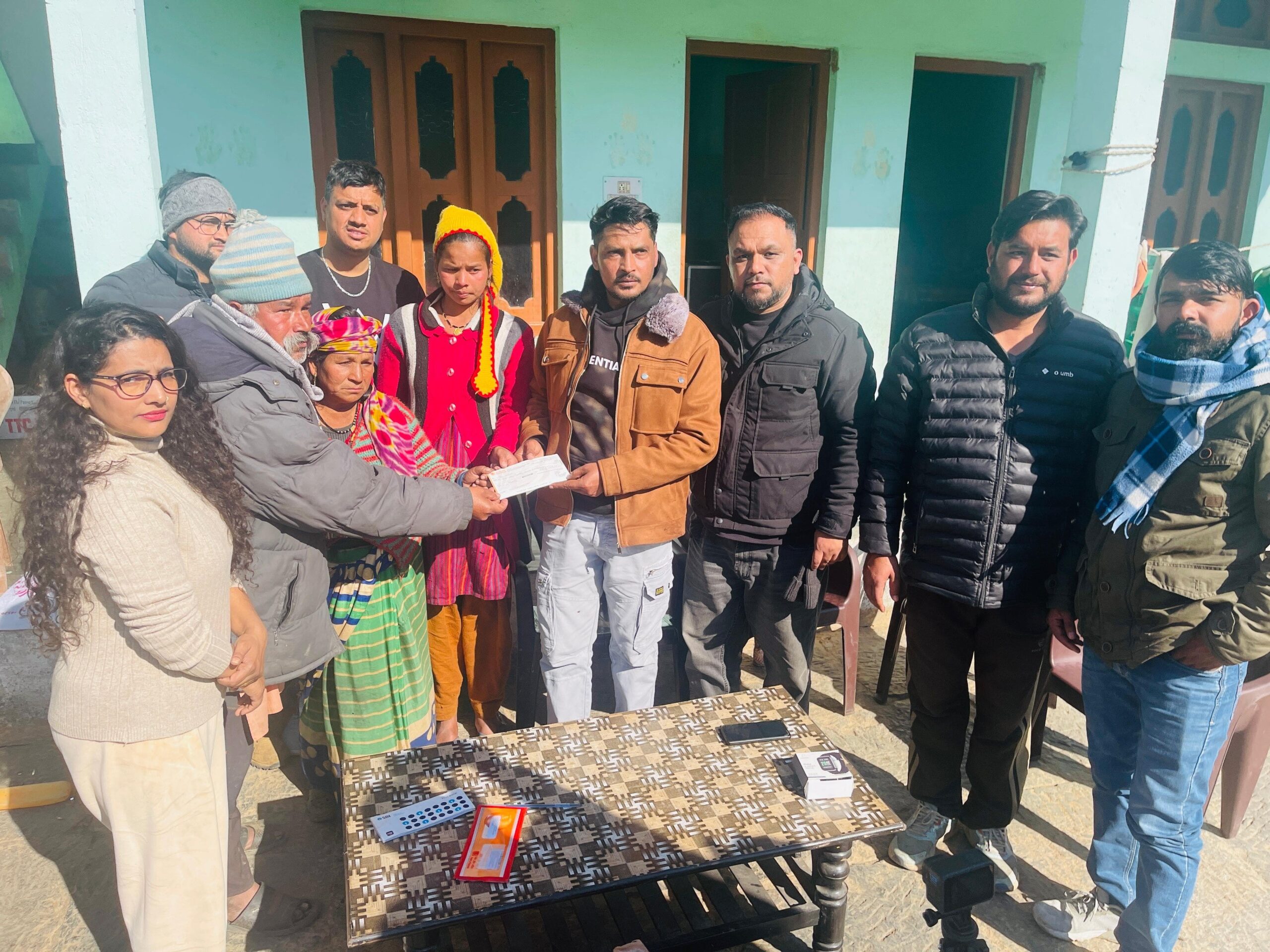 संवेदना: नवोदय विद्यालय के पूर्व छात्रों ने पेश की संवेदना और दोस्ती की मिसाल
