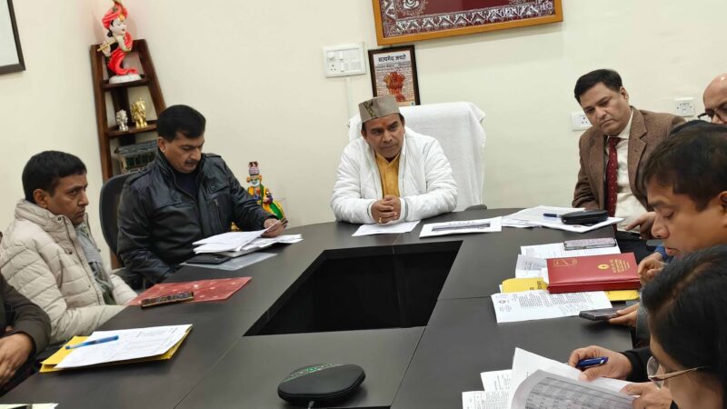 चार धाम यात्रा: श्रद्धालुओं की स्वास्थ्य सुविधाओं के लिए बनाया जाएगा चिकित्सकों का पृथक कैडर