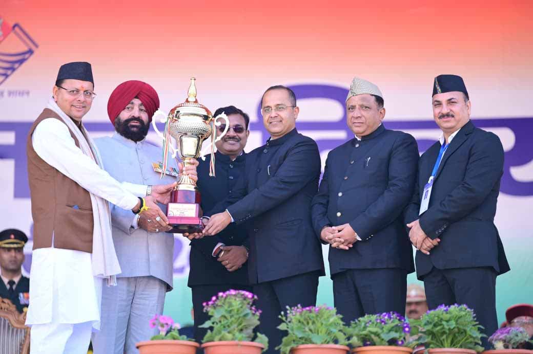 गणतंत्र दिवस समारोह: सूचना विभाग की  झांकी को लगातार तीसरी बार मिला प्राप्त प्रथम स्थान