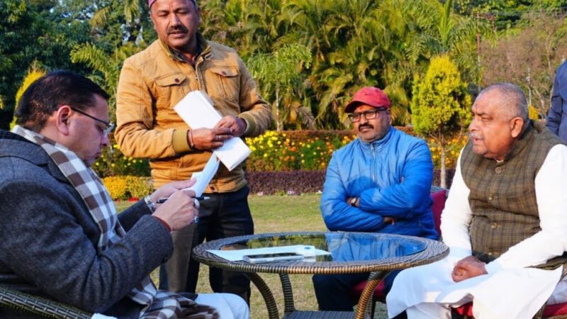 आवाज़ : विधायक सहदेव सिंह पुंडीर ने जन समस्याओं को लेकर सीएम धामी को सौंपा ज्ञापन
