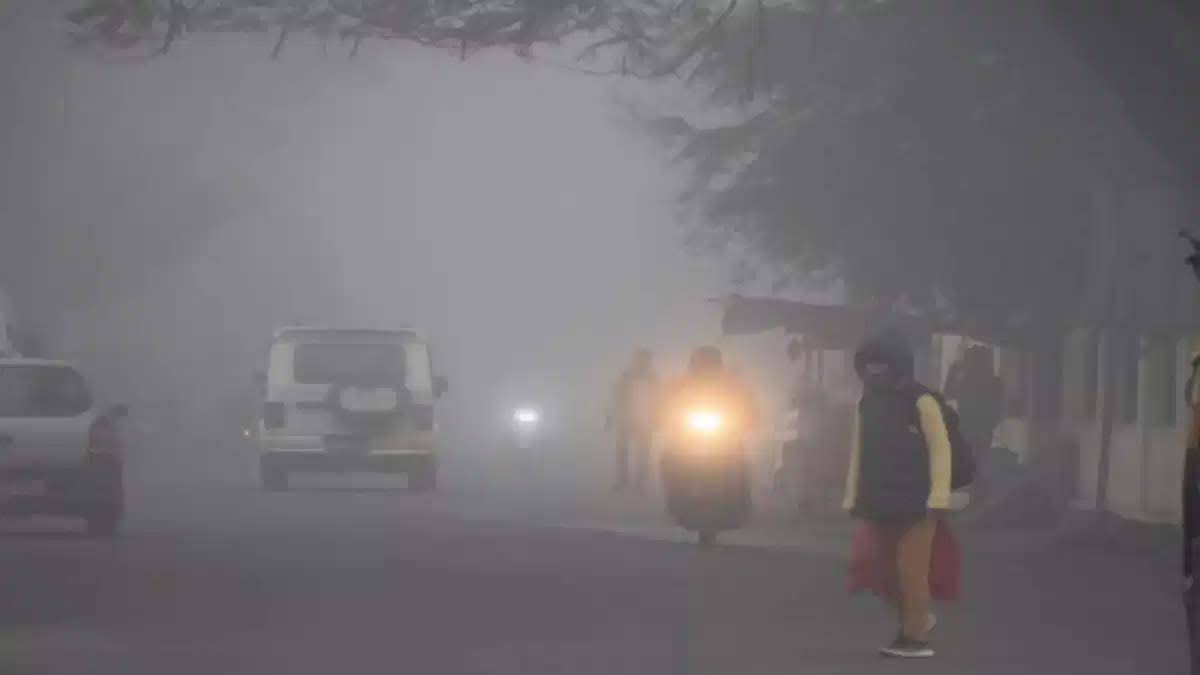 पूर्वानुमान: उत्तराखंड में बारिश और बर्फबारी के आसार; मैदानी क्षेत्रों में कोहरे को लेकर अलर्ट जारी