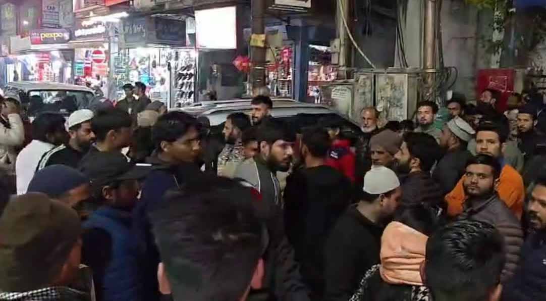 शर्मनाक: विकासनगर में दो कश्मीरी शॉल विक्रेताओं के साथ बुरी तरह मारपीट का आरोप