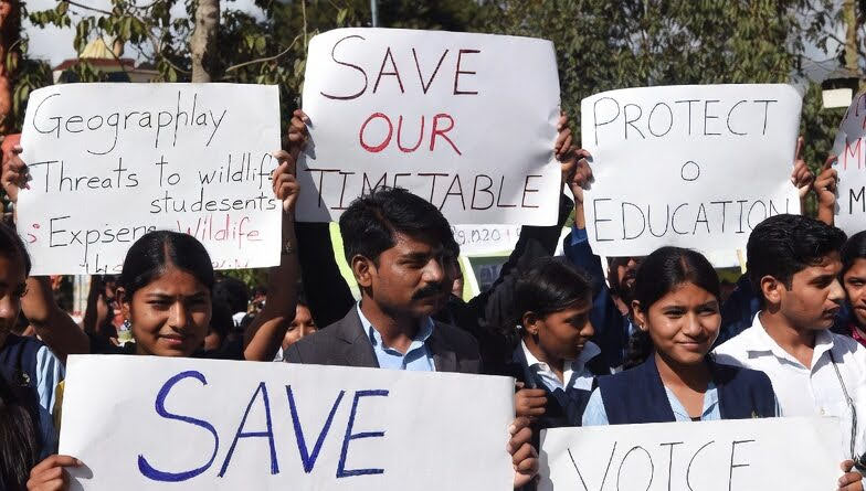 असंतोष: विद्यालयों के समय में बदलाव का शिक्षक संगठनों ने किया कड़ा विरोध
