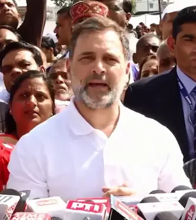 सियासी वार: पानी, हवा और दवा में ज़हर, जवाब मांगो तो चलेगा बुलडोजर : इंदौर त्रासदी पर राहुल गांधी का भाजपा सरकार पर तीखा हमला