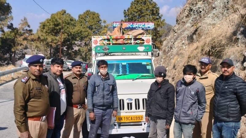 शिकंजा: कबाड़ के नाम पर की जा रही थी नशा तस्करी, लाखों के गांजा सहित तीन आरोपी गिरफ्तार