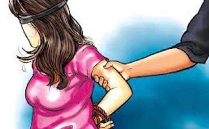 दुस्साहस: मनचचले ने शादी के लिए किया युवती का अपहरण, मना कर दिया तो फोड़ दिया सिर