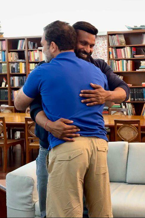 कांग्रेस के शीर्ष नेता राहुल गांधी ने  दिल्ली में की मोहम्मद दीपक से मुलाकात