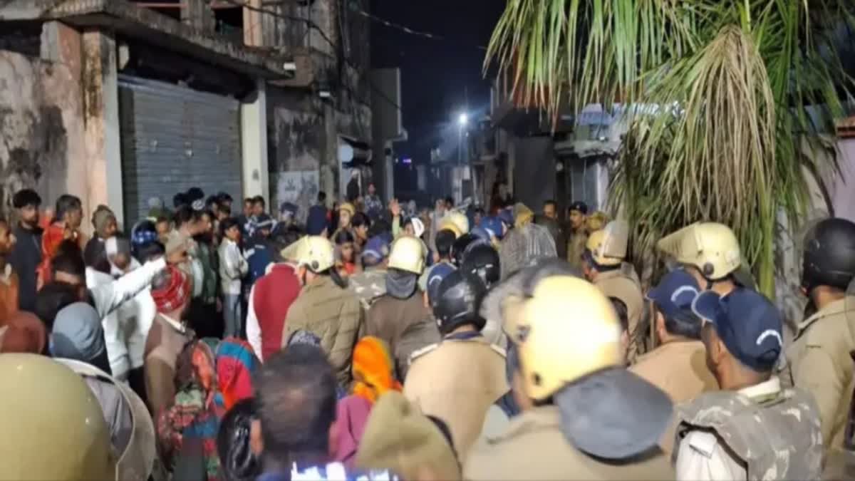 खूनी संघर्ष: हरिद्वार में दो गुटों में हुई फायरिंग में दो लोगों की मौत, तनाव को देखते हुए भारी पुलिस बल तैनात